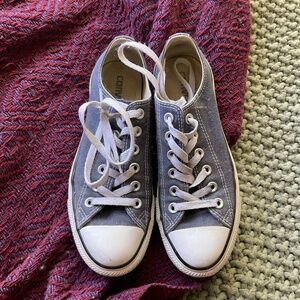 Converse Low Tops Navy Blue